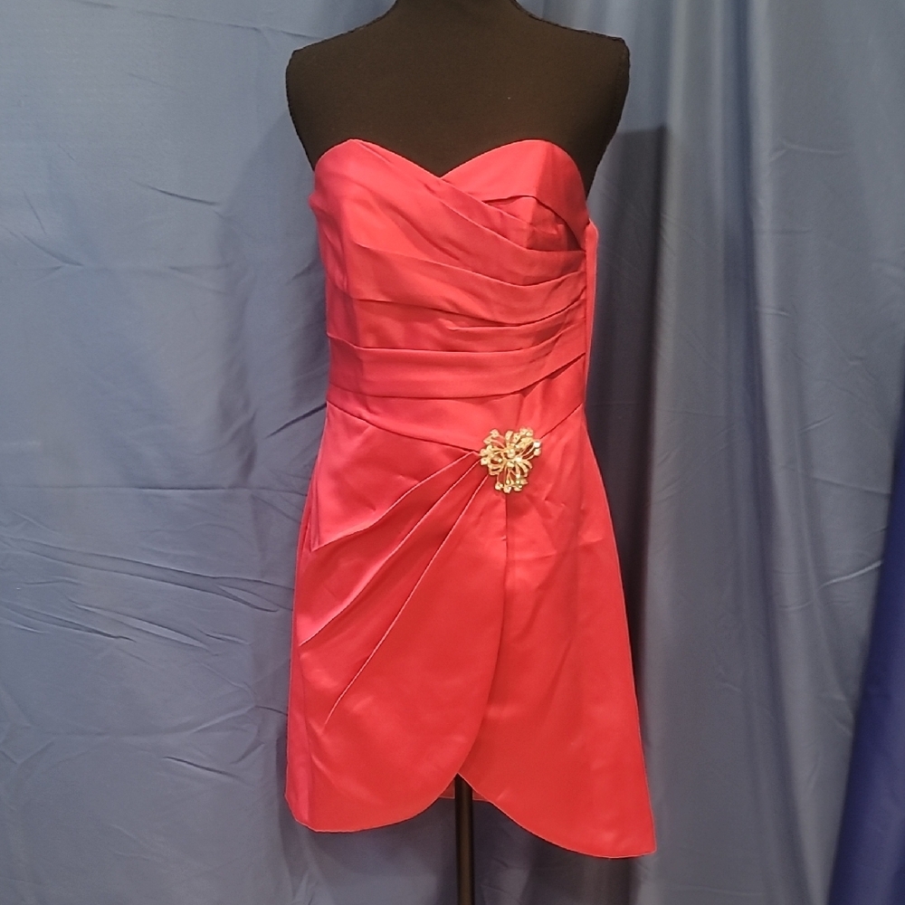 Elegant Sation Strapless Dress by DaVinci color Fuchsia
